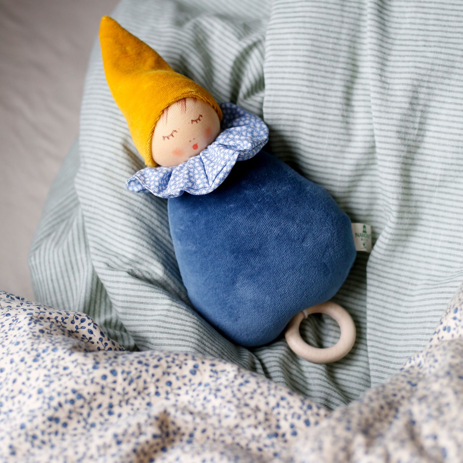 Nanchen Puppen Spieluhr Märchen Puppe blau