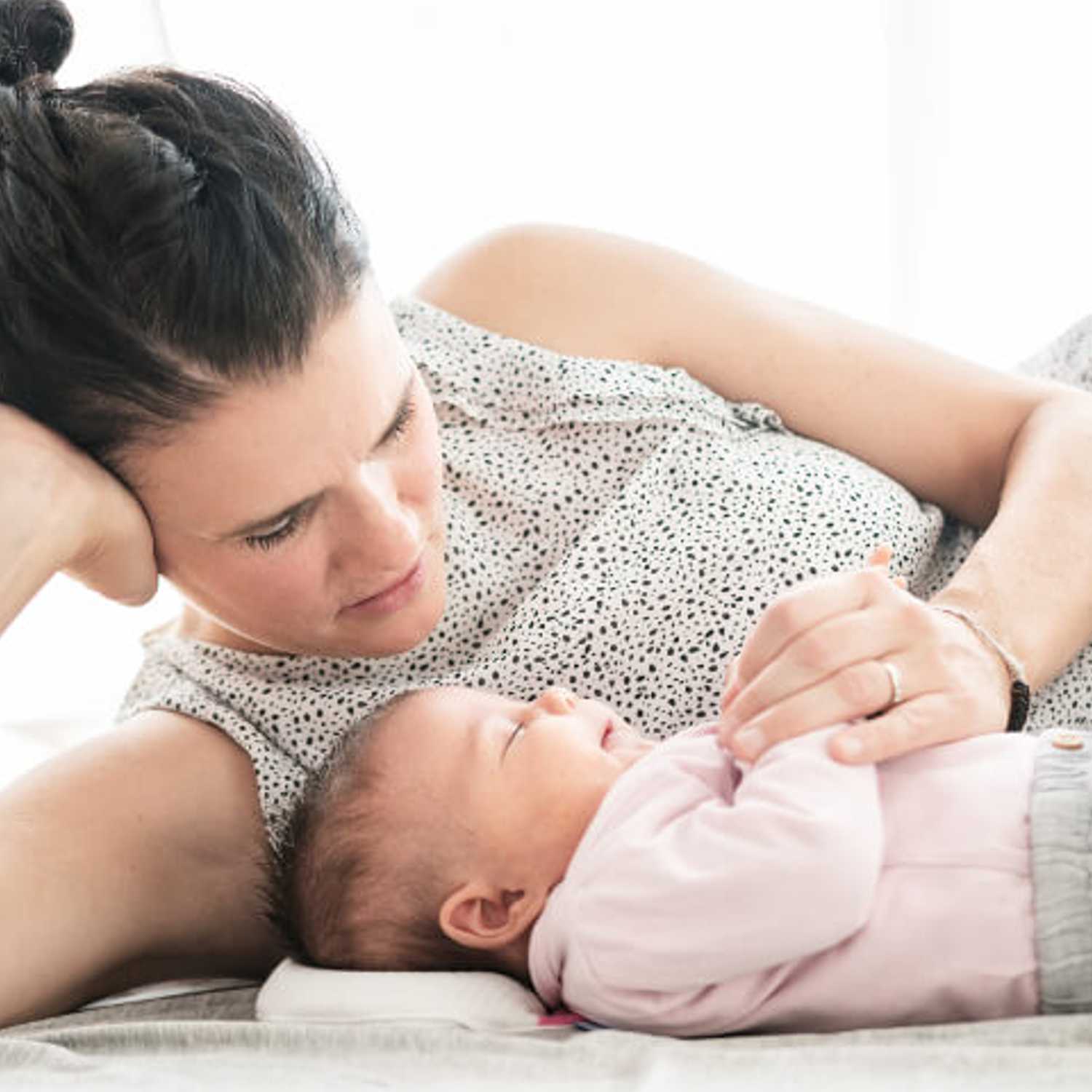 Medibino Babykopfschutz Kissen Anti Verformung Grau