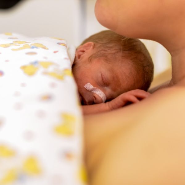 Muttermilch für Frühgeborene | Pretermmilch